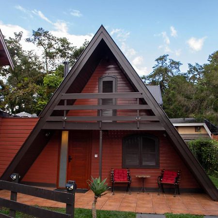 Chale Pinot Com Lareira Villa Campos do Jordao Exterior photo